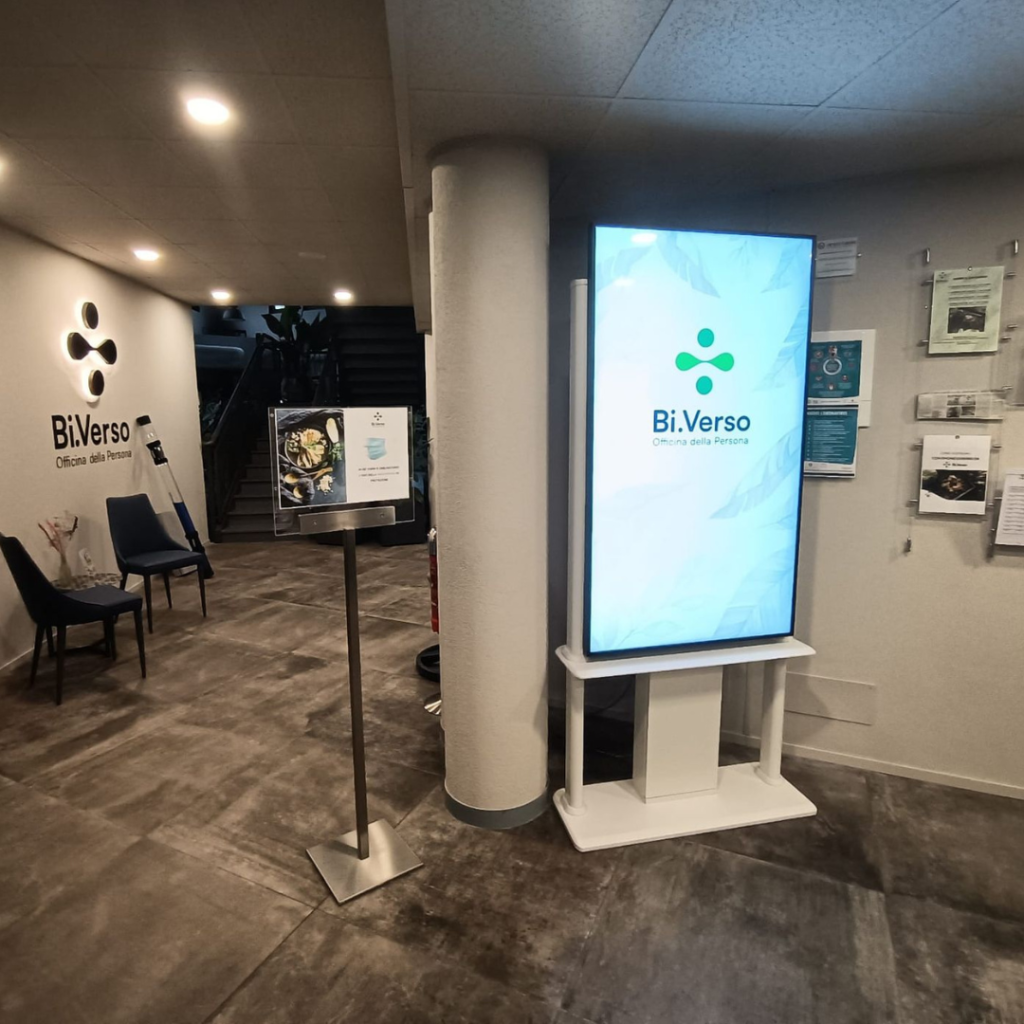 installazione-digital-signage-bi.verso