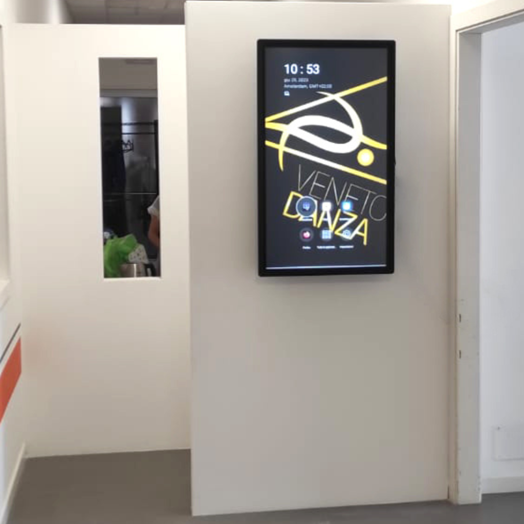 installazione-digital-signage-veneto-danza